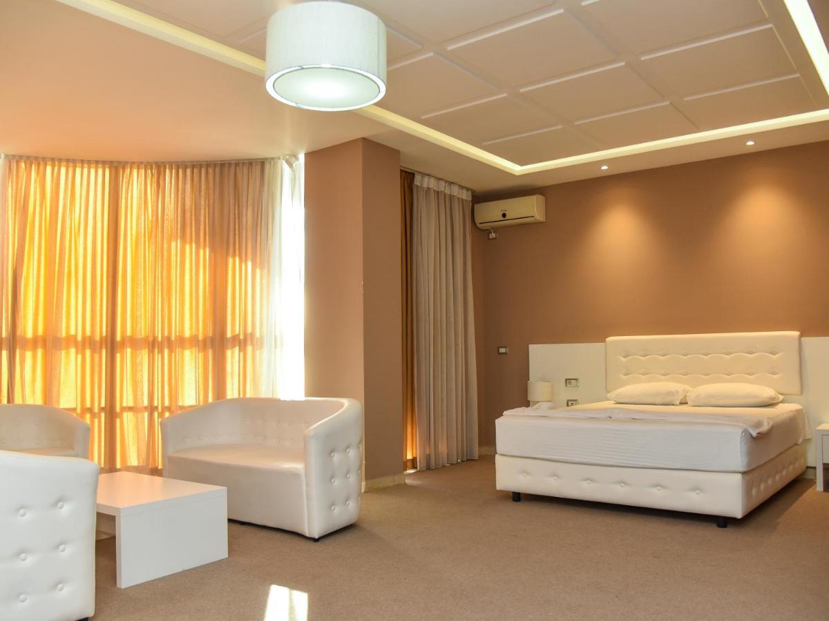 Hotel Continental Дуррес Экстерьер фото