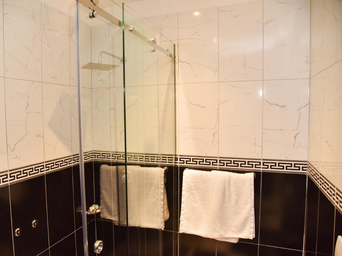 Hotel Continental Дуррес Экстерьер фото